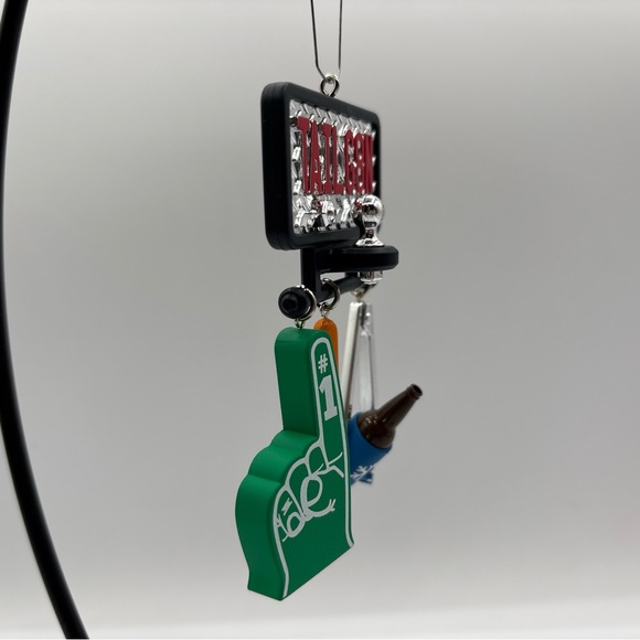 Hallmark Keepsake 2014 Tailgate Time Christmas Tree Ornament Artist Crafted - Picture 8 of 12